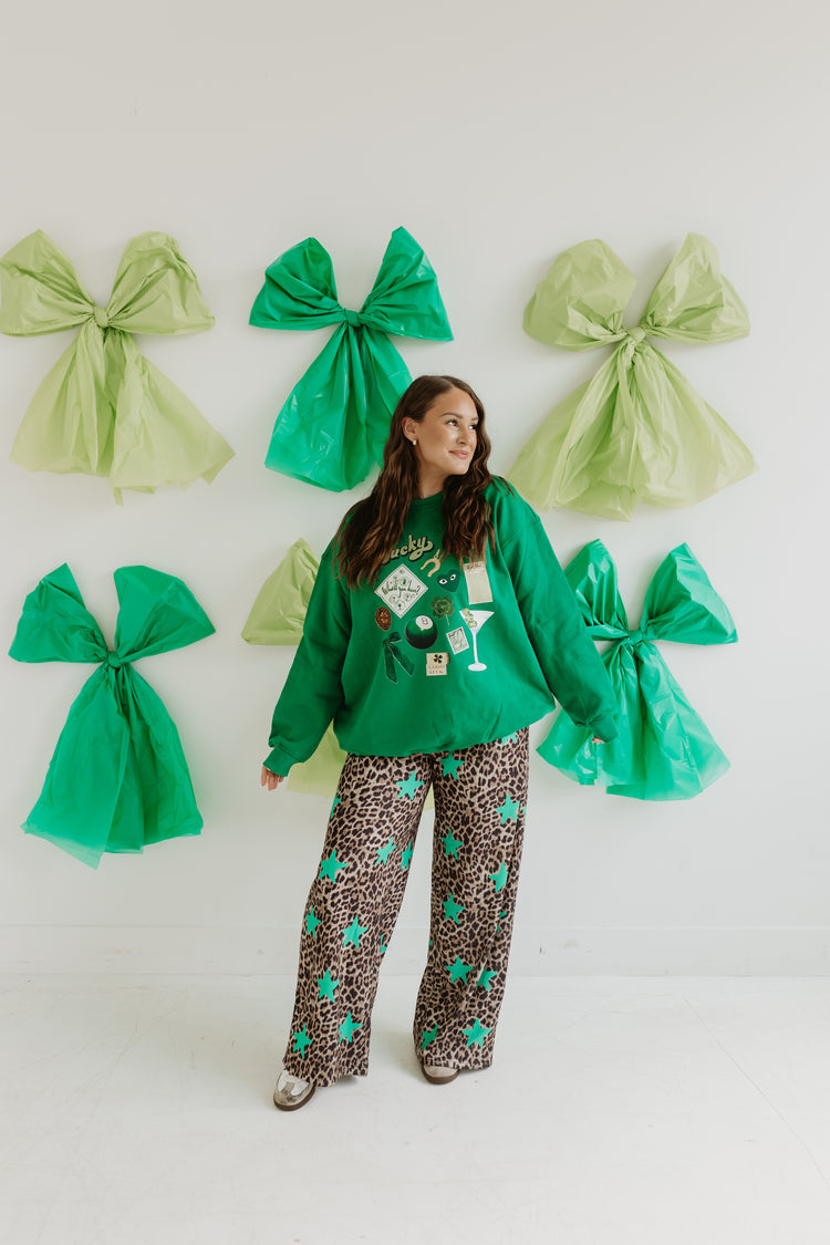 FEELIN LUCKY OVERSIZED SWEATSHIRT (GREEN)