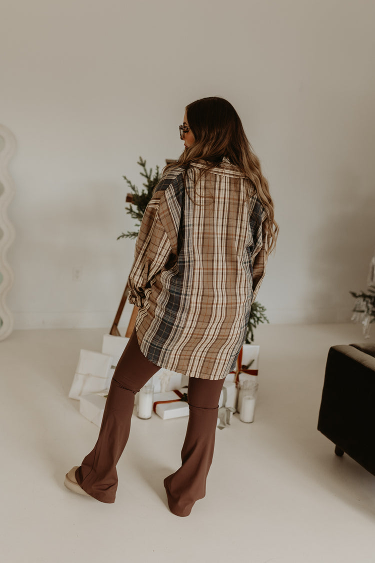 FRAYED ESSENTIAL FLANNEL (LIGHT BROWN)