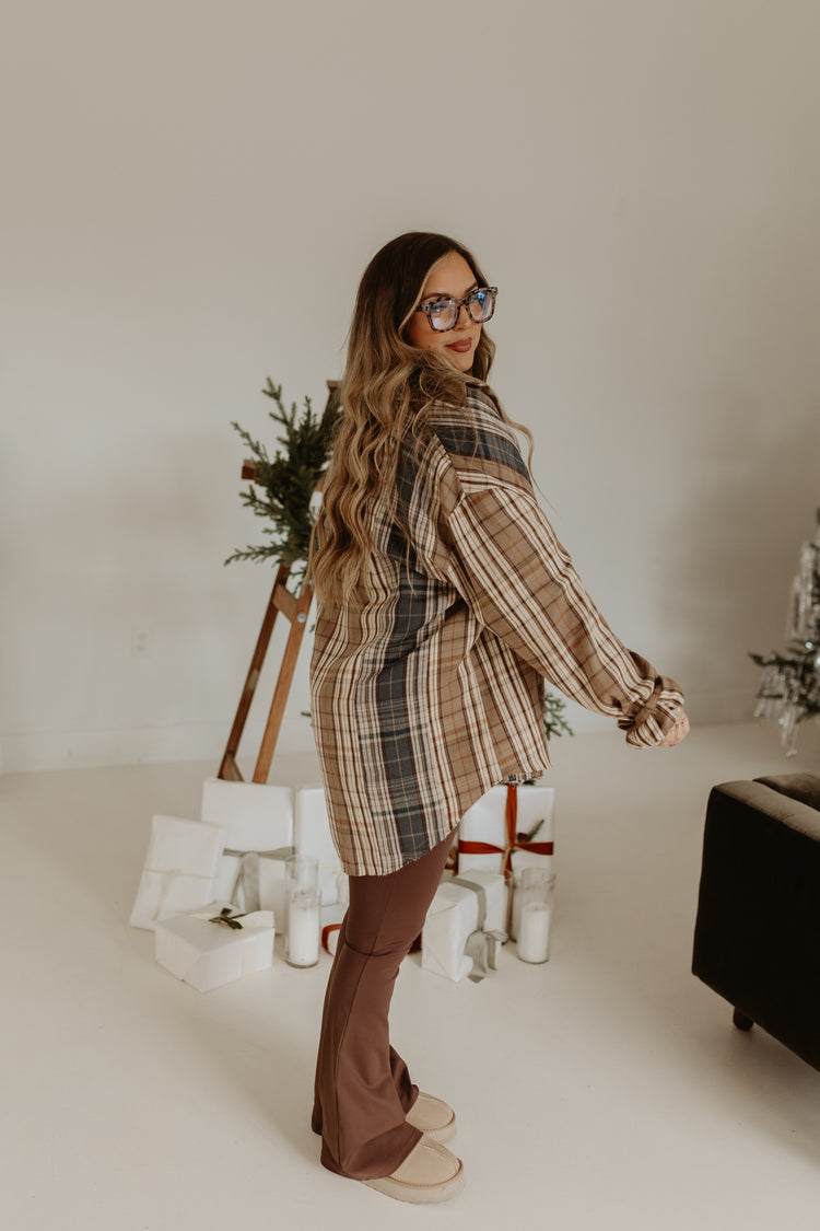 FRAYED ESSENTIAL FLANNEL (LIGHT BROWN)