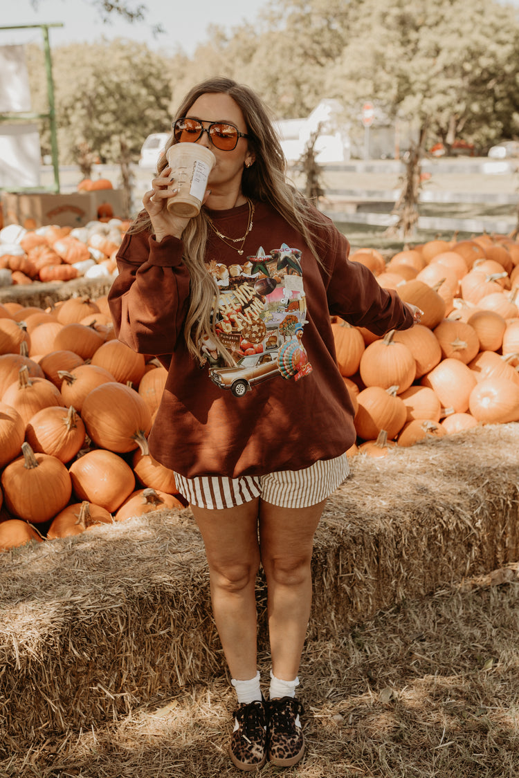 Nostalgic Chaotic Thanksgiving Crew neck