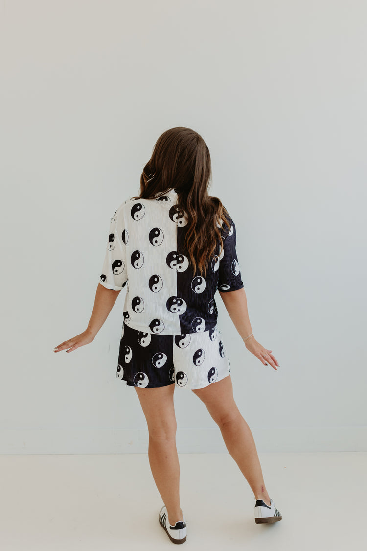 Ying & Yang B&W Flowy SHORTS