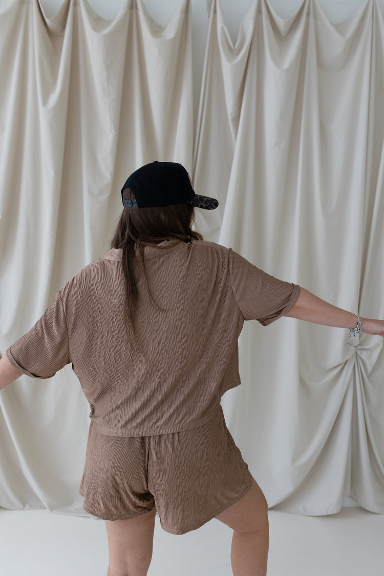 Flowy SS Top MOCHA MOUSSE