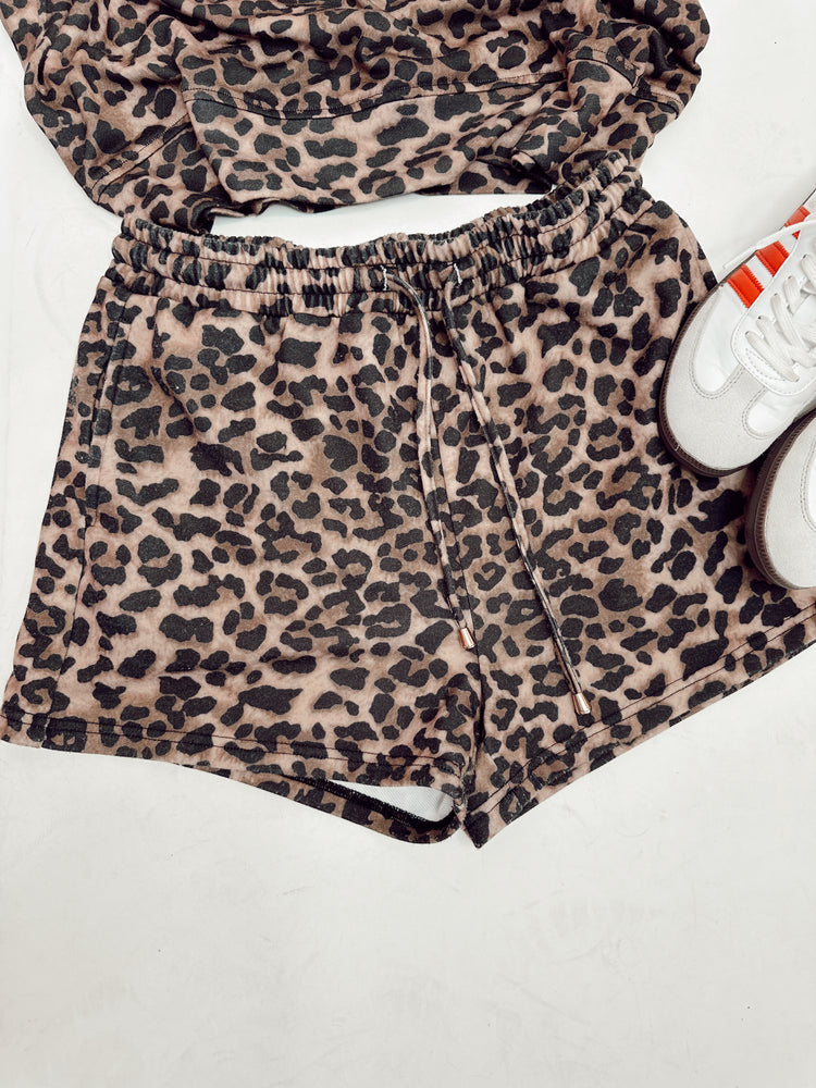 LEOPARD DRAWSTRING SHORTS