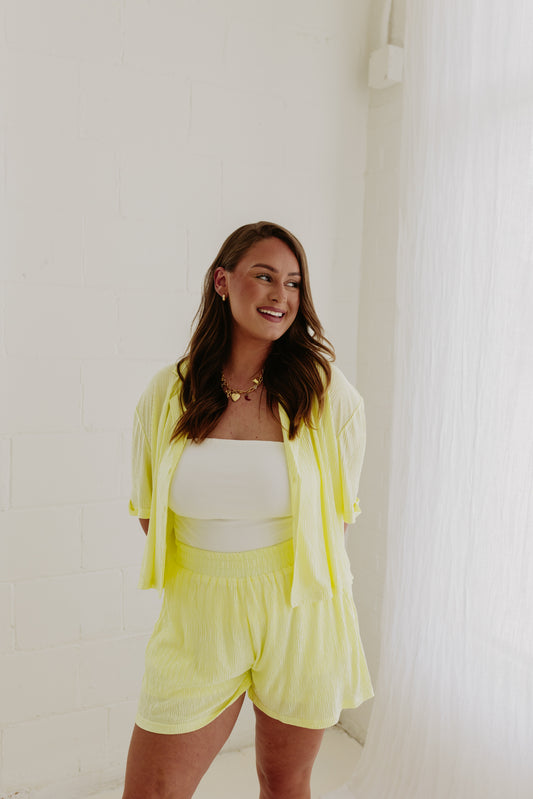 Flowy Shorts BANANA