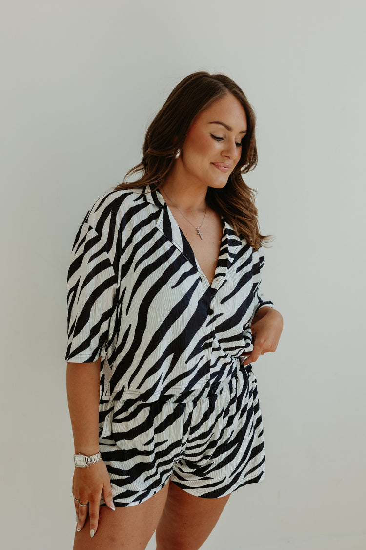 Zebra W&B Flowy cropped Top