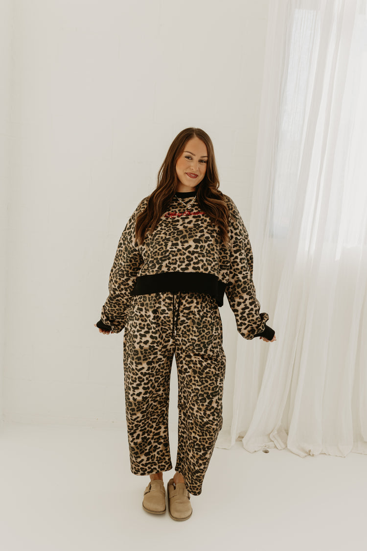 Merry Christmas Leopard Cropped Crew