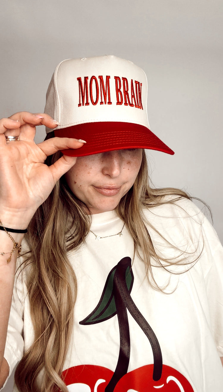 MOM BRAIN RED & KHAKI CAP