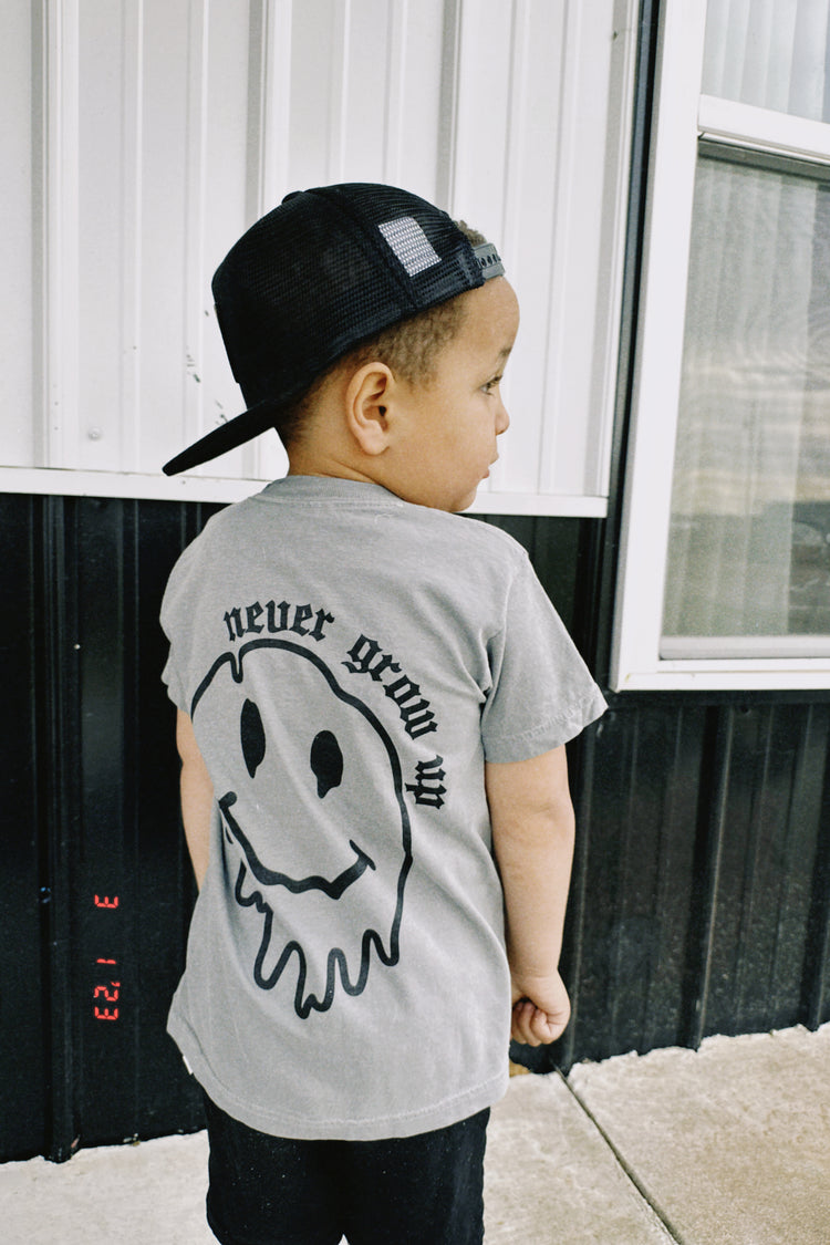 NEVER GROW UP CUSTOM NAME TEE ( YOUTH )